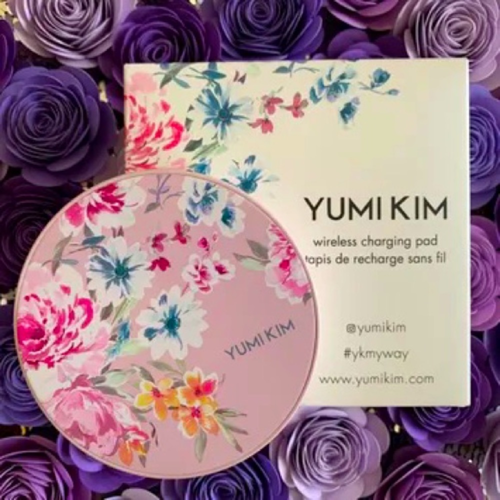 Yumi Kim Wireless Charging Pad